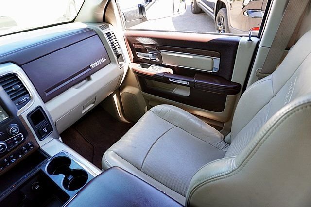 Used 2015 RAM 1500 Laramie w/ Convenience Group image 25