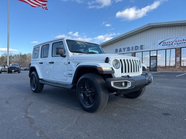 Used 2018 Jeep Wrangler Unlimited Sahara image 2