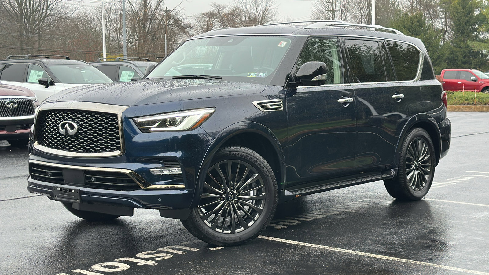 Certified 2023 INFINITI QX80 Premium Select w/ All-Season Package image 1