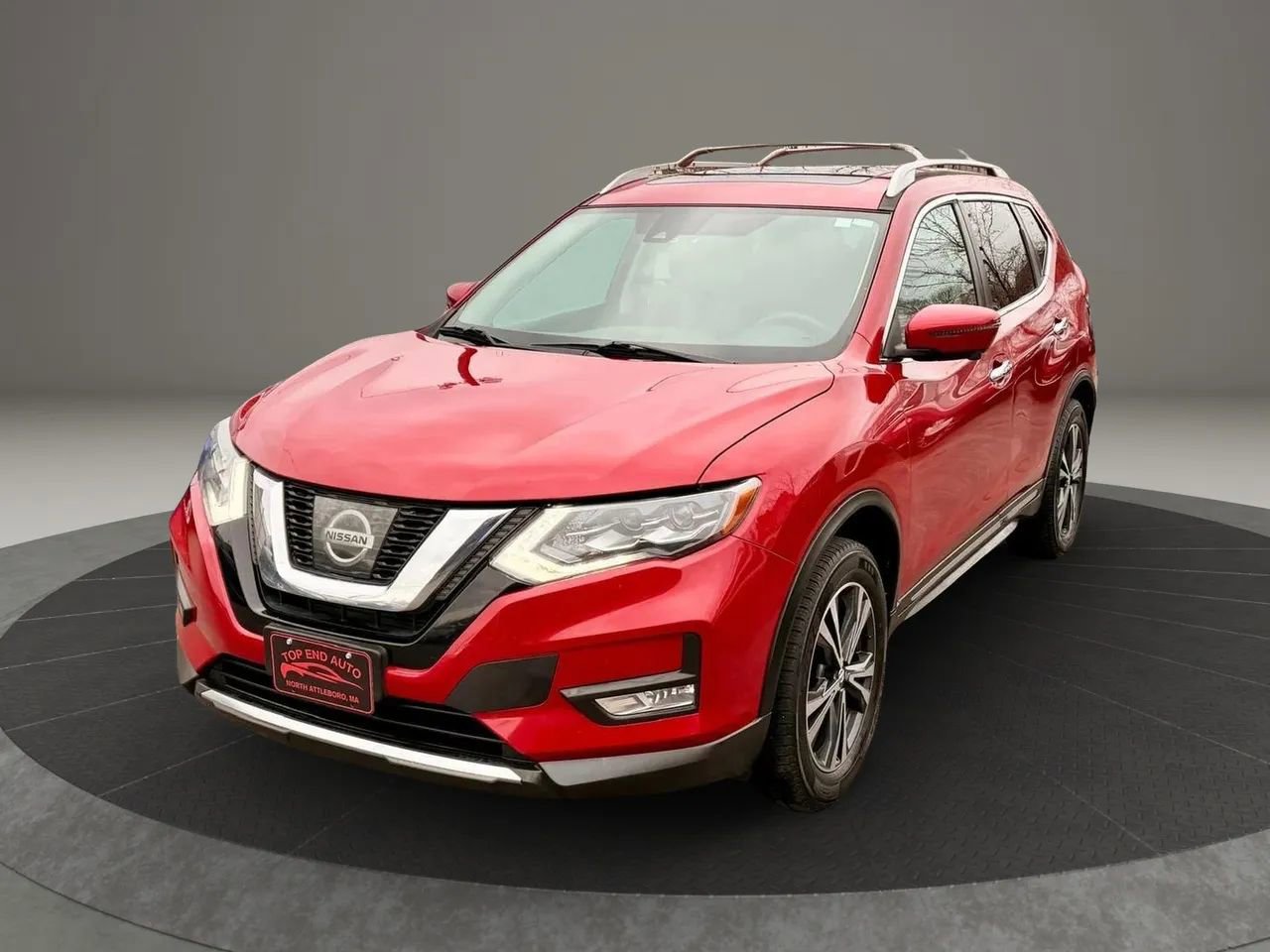 Used 2017 Nissan Rogue SL w/ SL Premium Package image 1