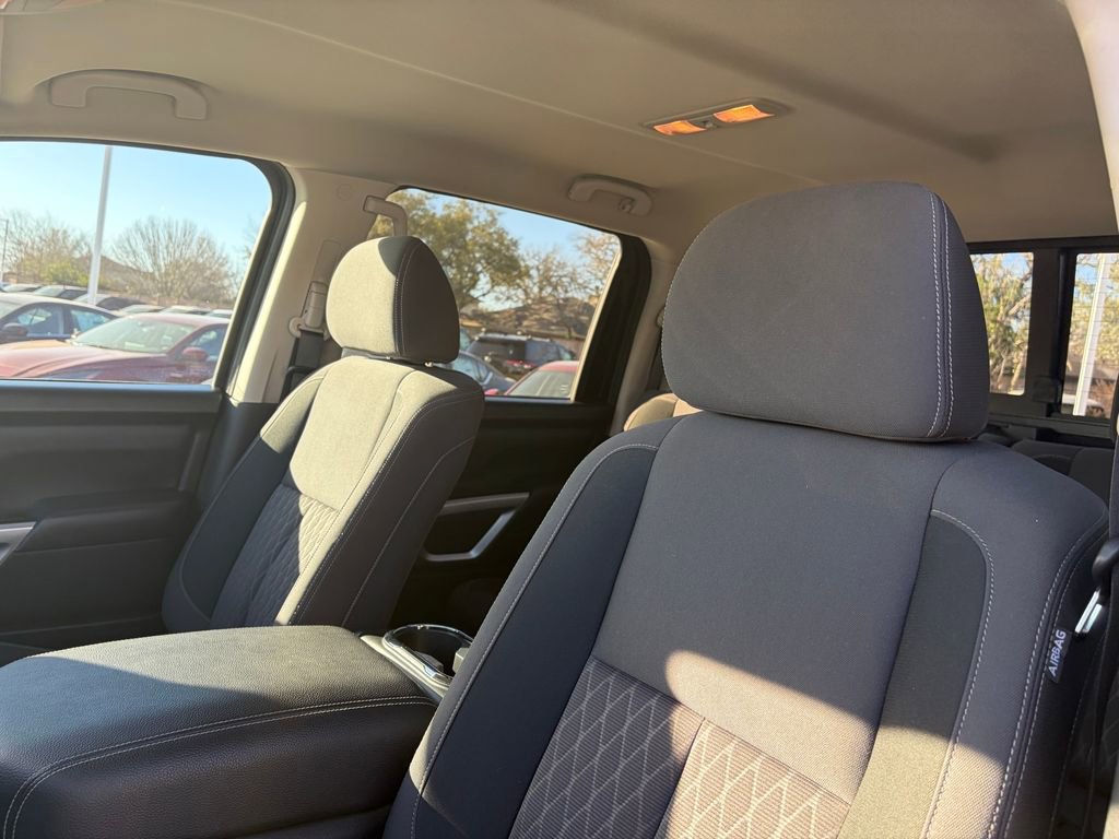 Certified 2024 Nissan Titan SV w/ SV Convenience Package RWD image 10