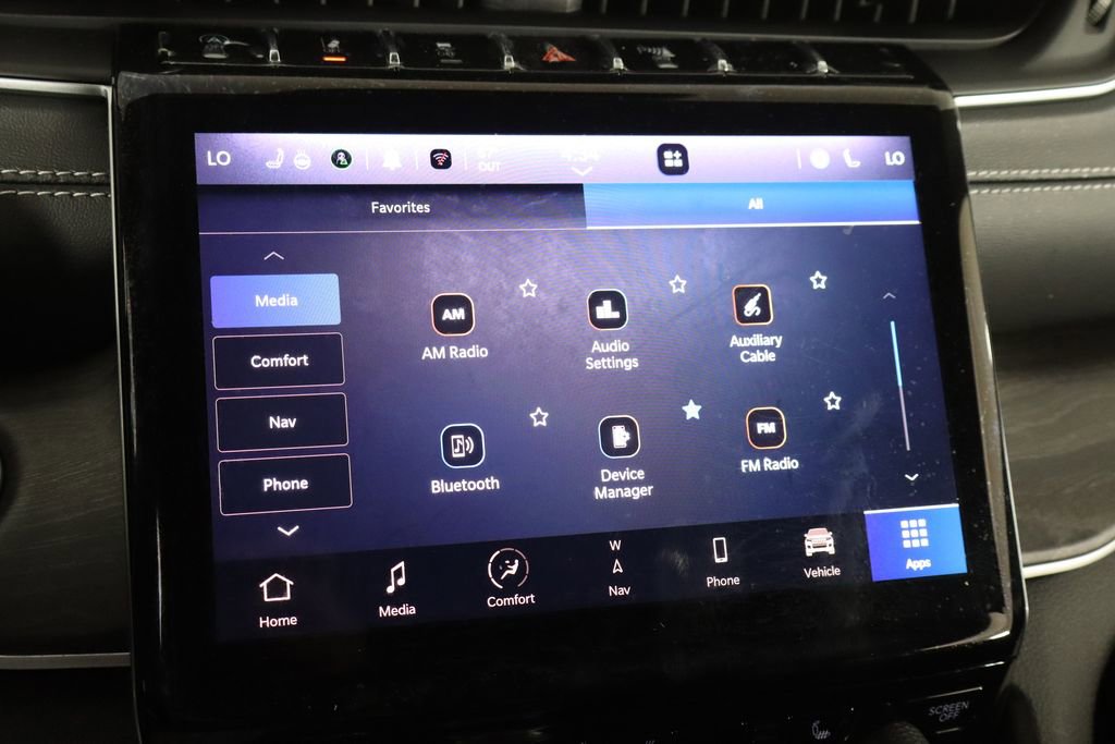 Used 2023 Jeep Grand Cherokee L Limited w/ Black Appearance Package image 37