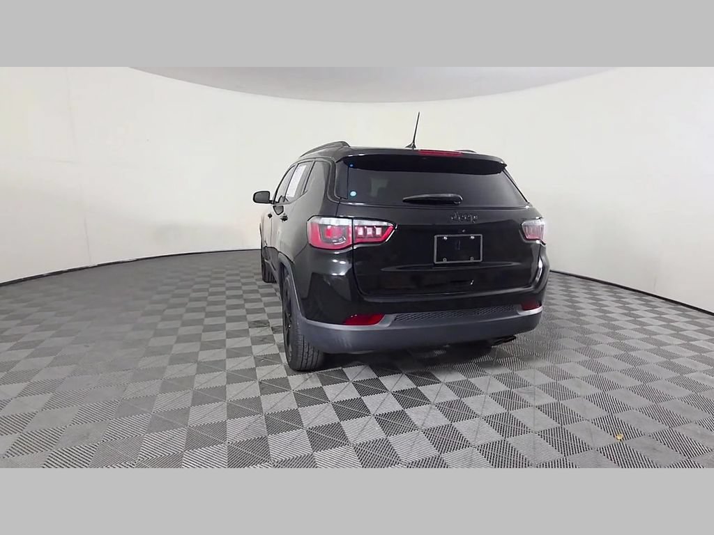 Used 2020 Jeep Compass Latitude FWD image 42
