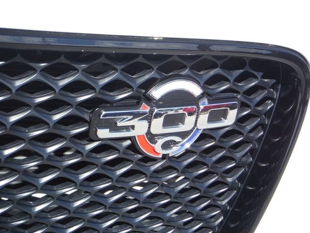 Certified 2023 Chrysler 300 C RWD image 13