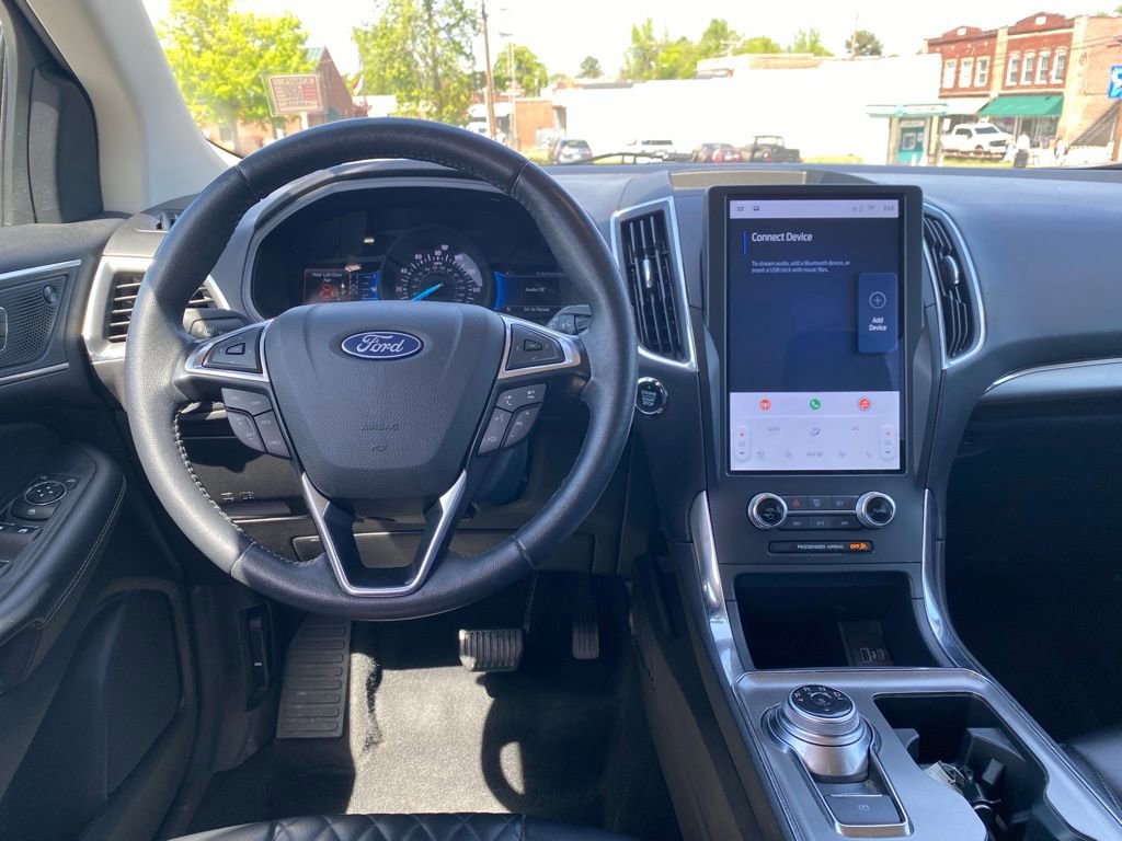 Used 2024 Ford Edge Titanium AWD/4WD image 14