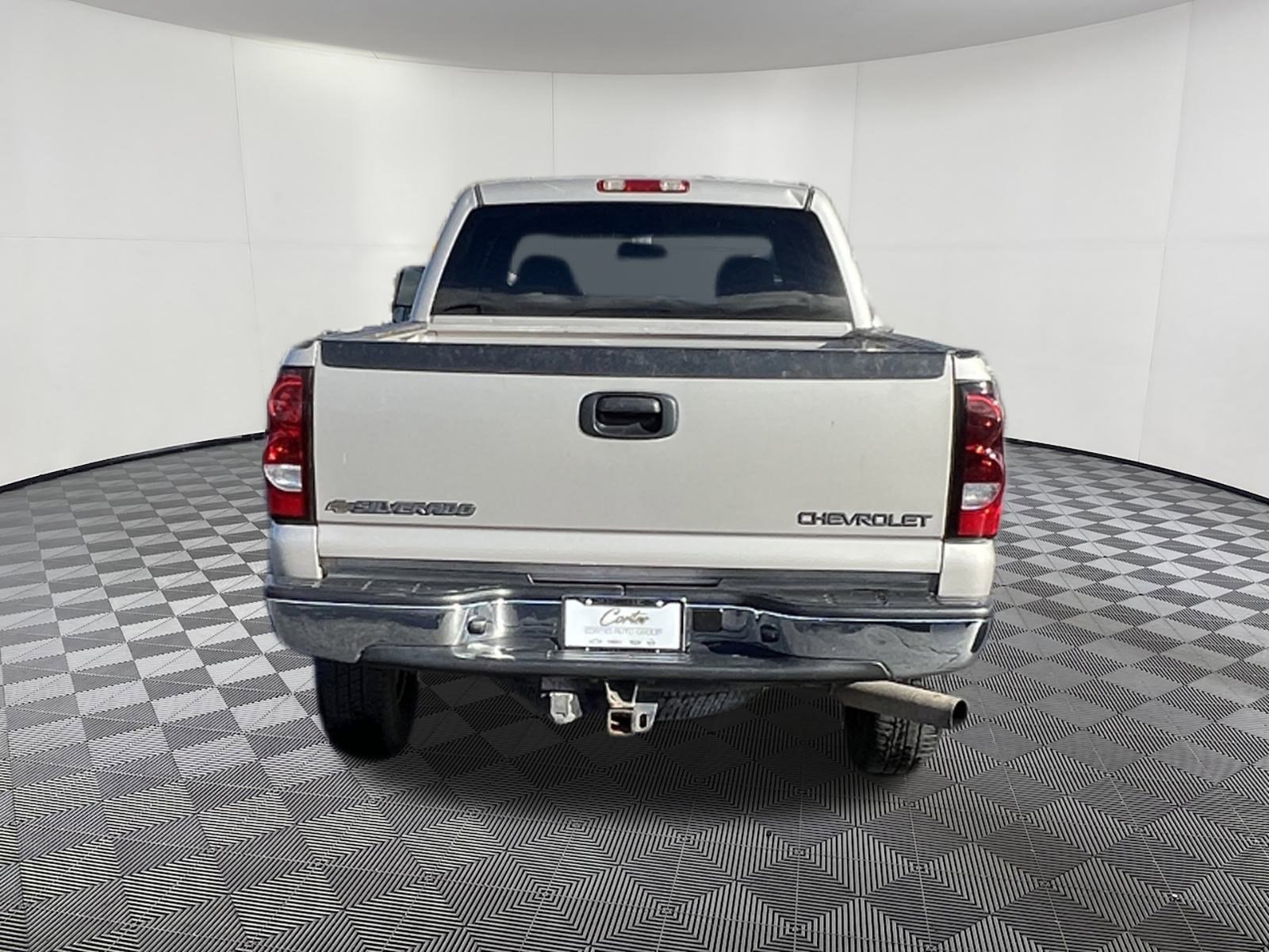 Used 2007 Chevrolet Silverado 2500 LT w/ Heavy-Duty Power Package image 5
