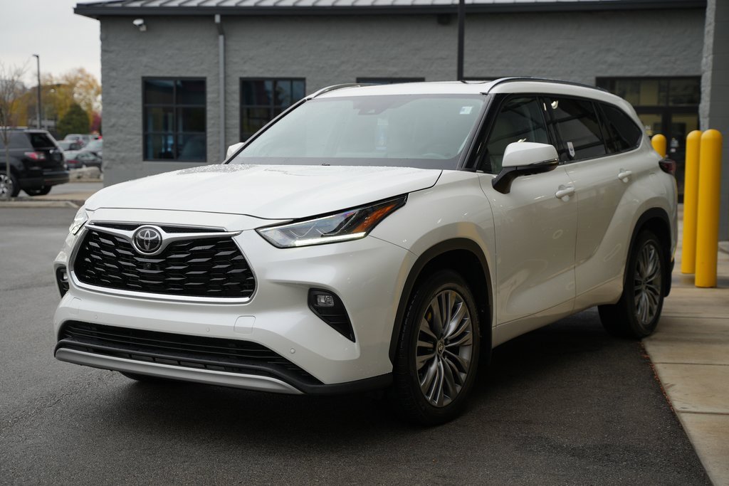Used 2021 Toyota Highlander Platinum image 6