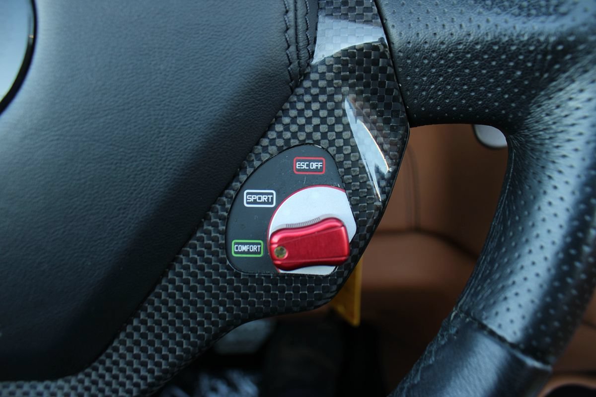 Used 2012 Ferrari California RWD image 35