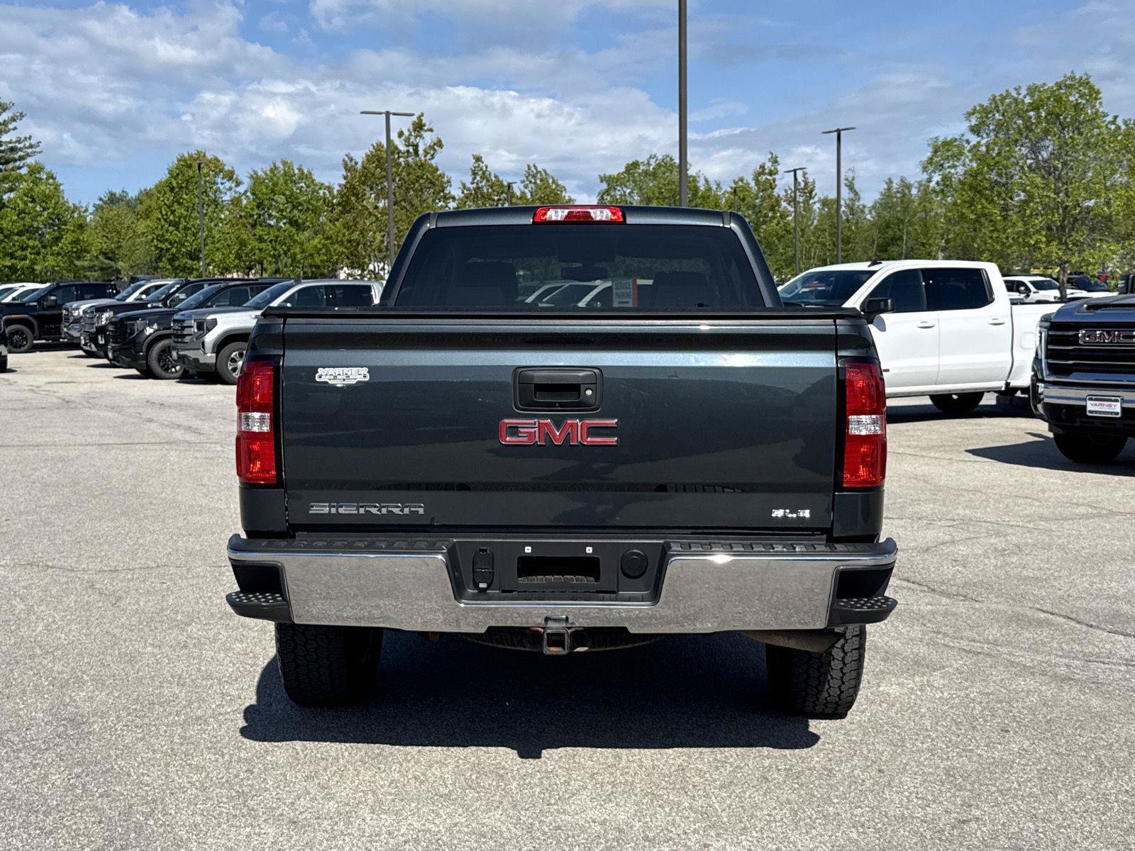 Used 2018 GMC Sierra 1500 SLE w/ SLE Value Package AWD/4WD image 8