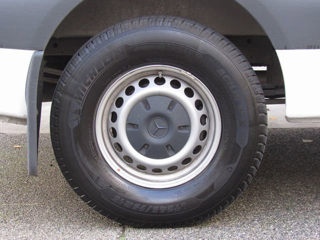 Used 2024 Mercedes-Benz Sprinter 2500 image 34