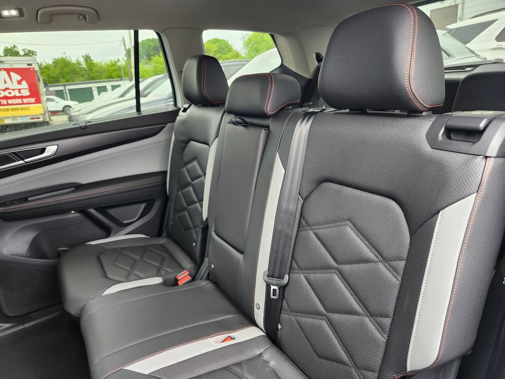 New 2026 Volkswagen Atlas Peak Edition AWD/4WD image 10