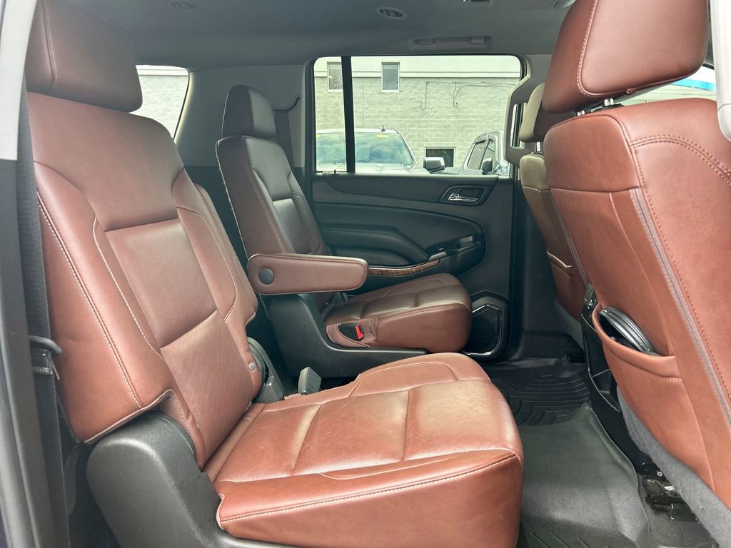 Certified 2020 Chevrolet Suburban Premier w/ Premier Plus Edition image 30
