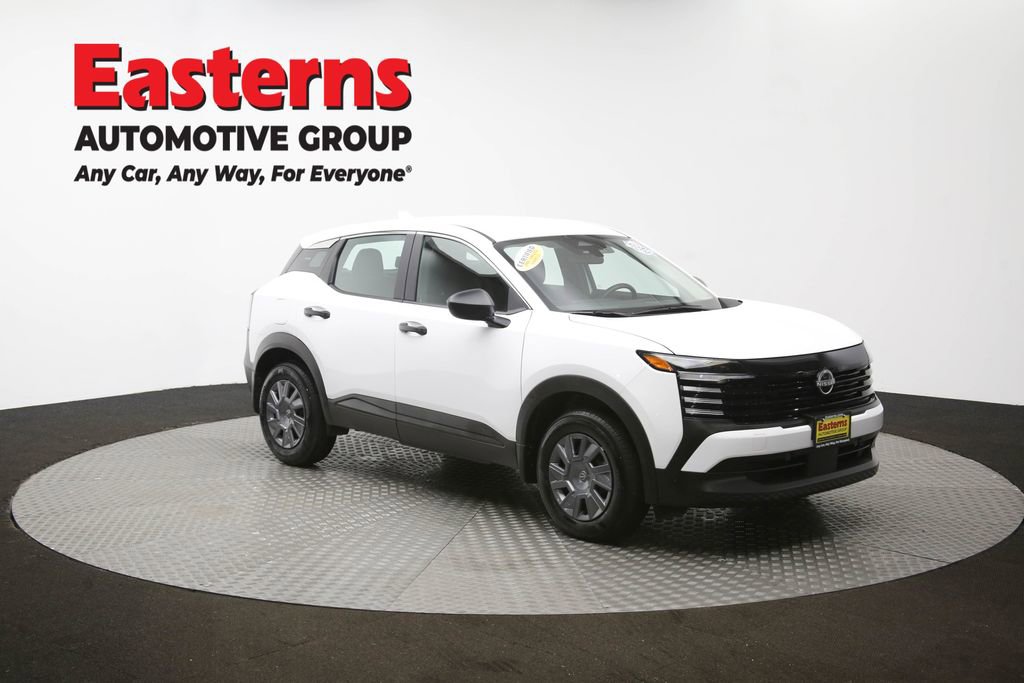 Used 2025 Nissan Kicks S image 48