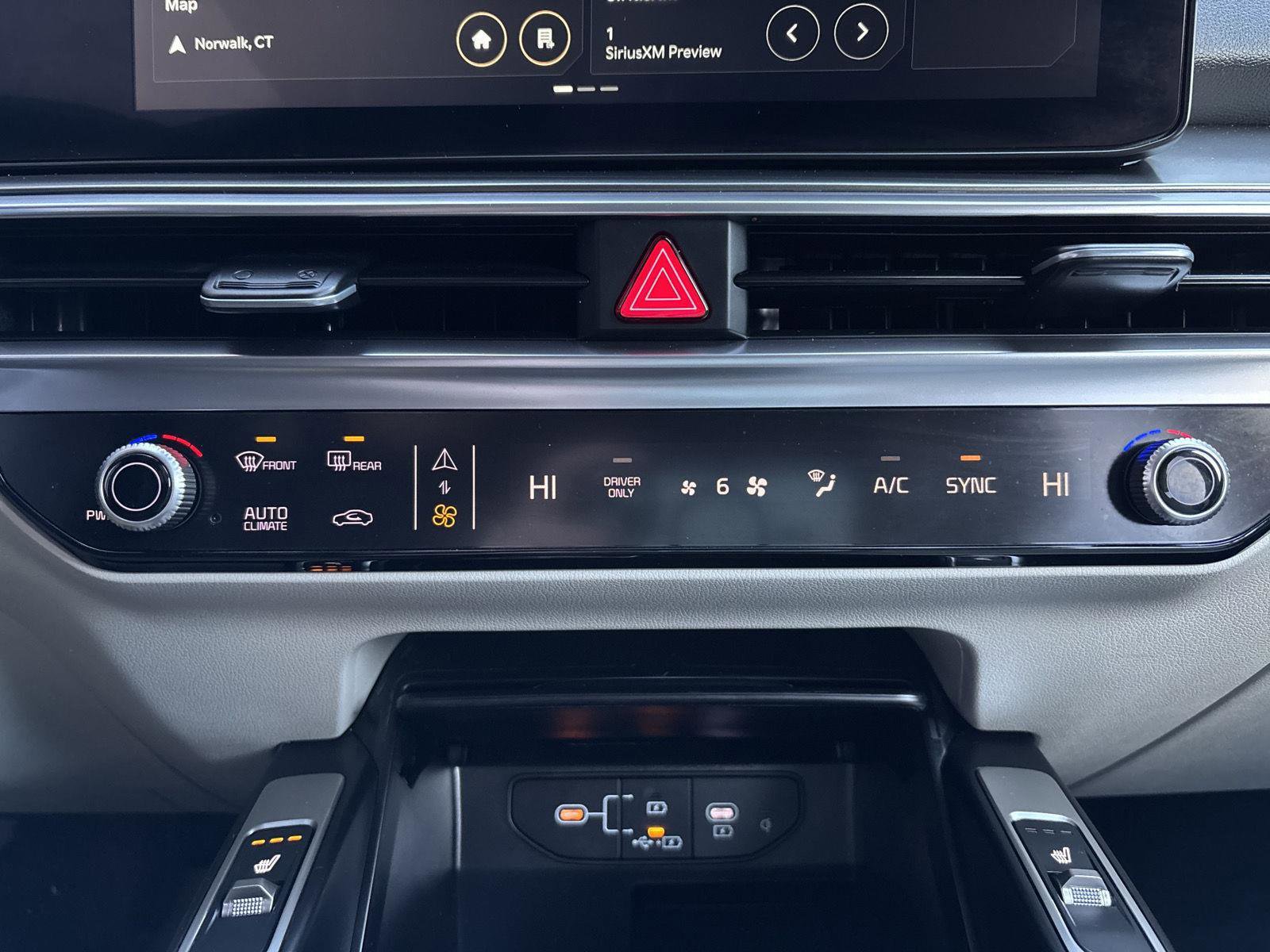 Used 2025 Kia Sorento EX image 18