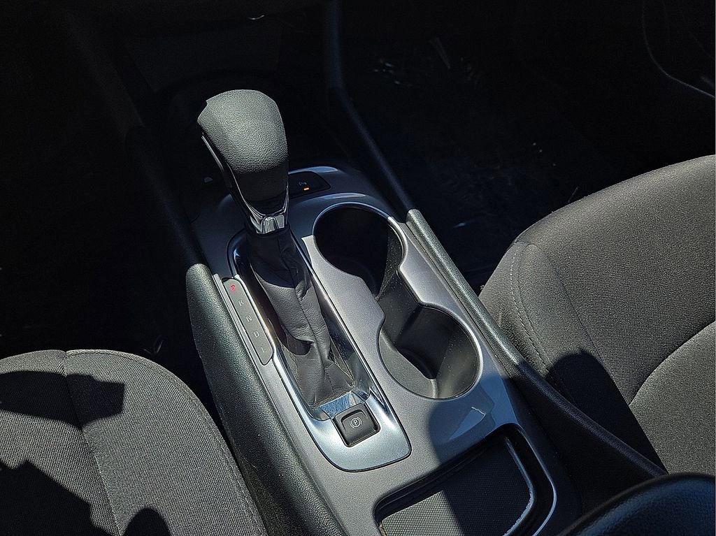 Used 2025 Chevrolet Malibu LS FWD image 28