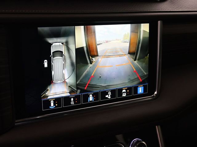 Used 2022 GMC Yukon Denali w/ Denali Premium Package image 35