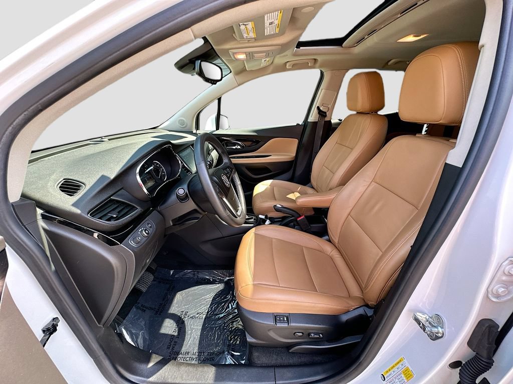 Used 2018 Buick Encore Essence AWD/4WD image 5