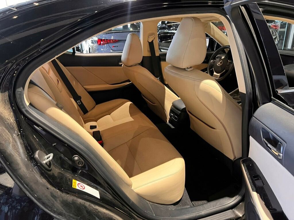 Used 2015 Lexus IS 250 image 13