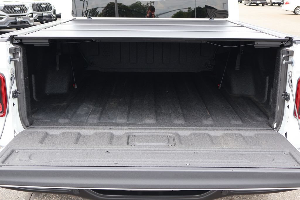 Used 2024 Jeep Gladiator Mojave AWD/4WD image 24