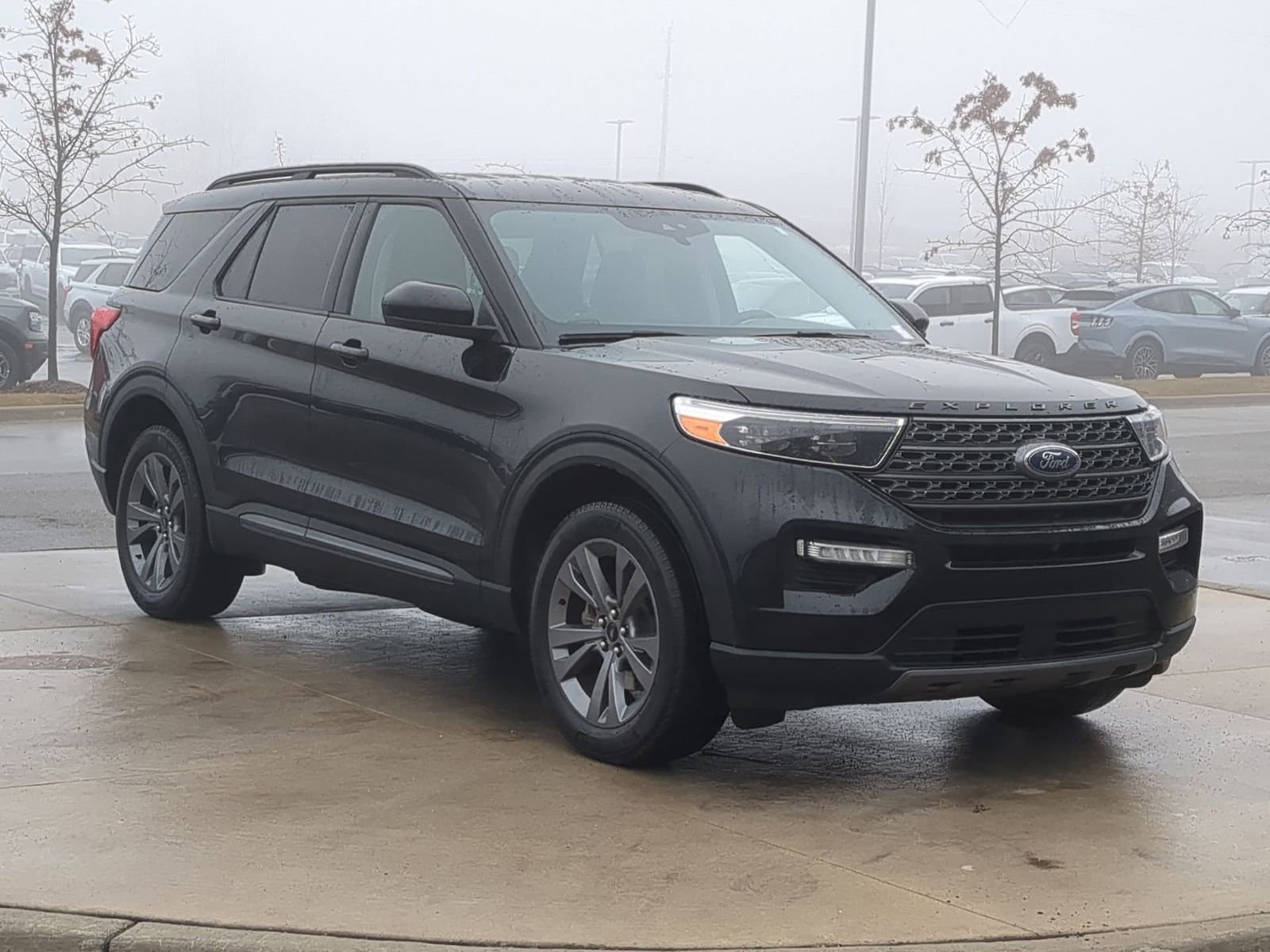 Certified 2022 Ford Explorer XLT w/ XLT Sport Appearance Package image 10
