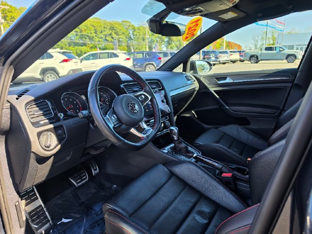 Used 2021 Volkswagen GTI SE FWD image 20