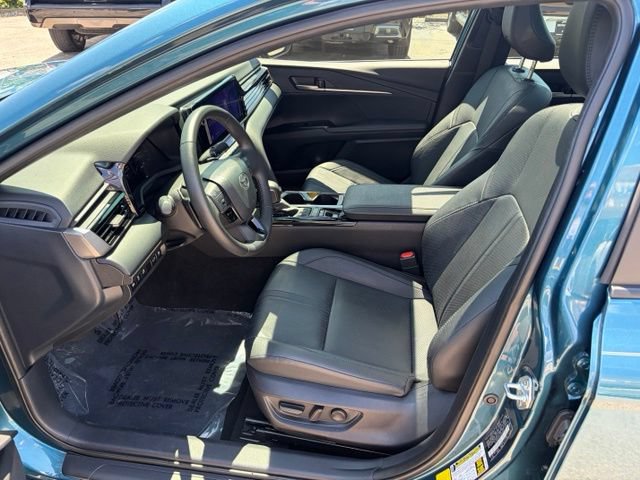 Used 2025 Toyota Camry XSE FWD image 14