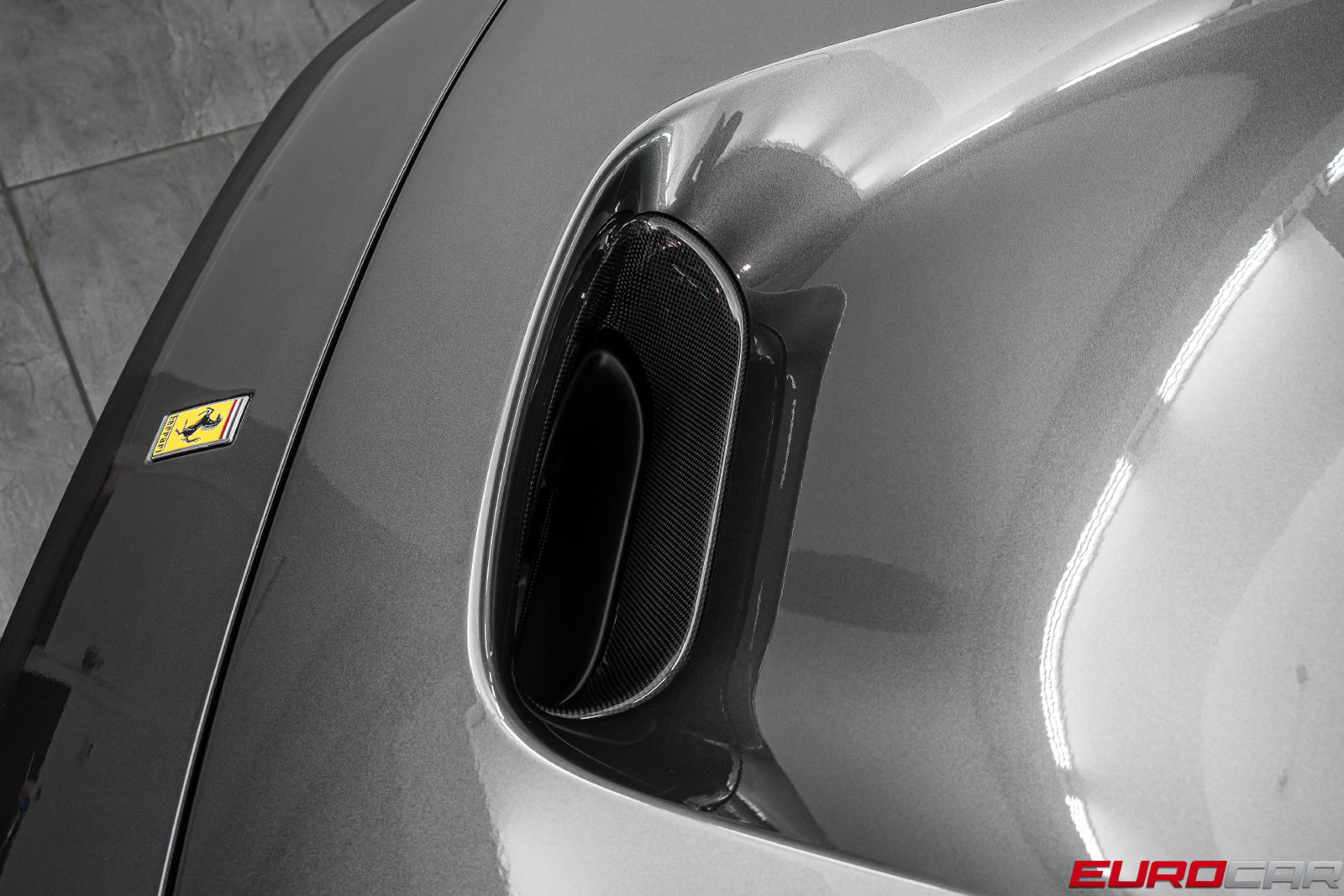 Used 2020 Ferrari F8 Tributo RWD image 10