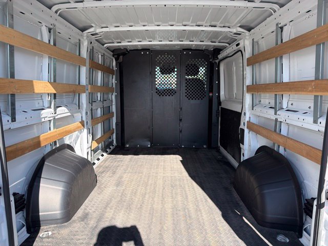 Used 2025 RAM ProMaster 2500 w/ U-Haul Equipment Group FWD image 28
