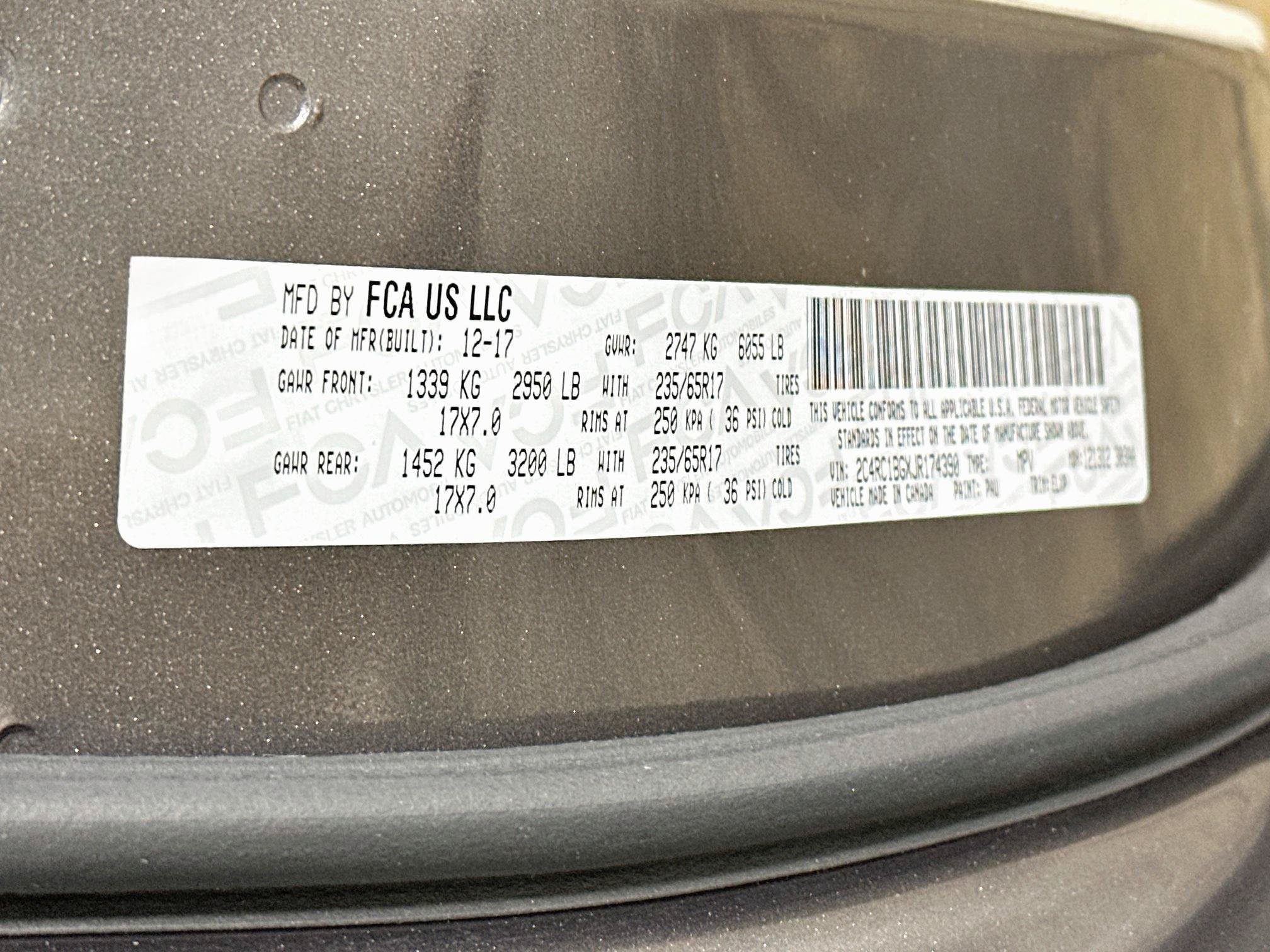 Used 2018 Chrysler Pacifica Touring-L FWD image 12