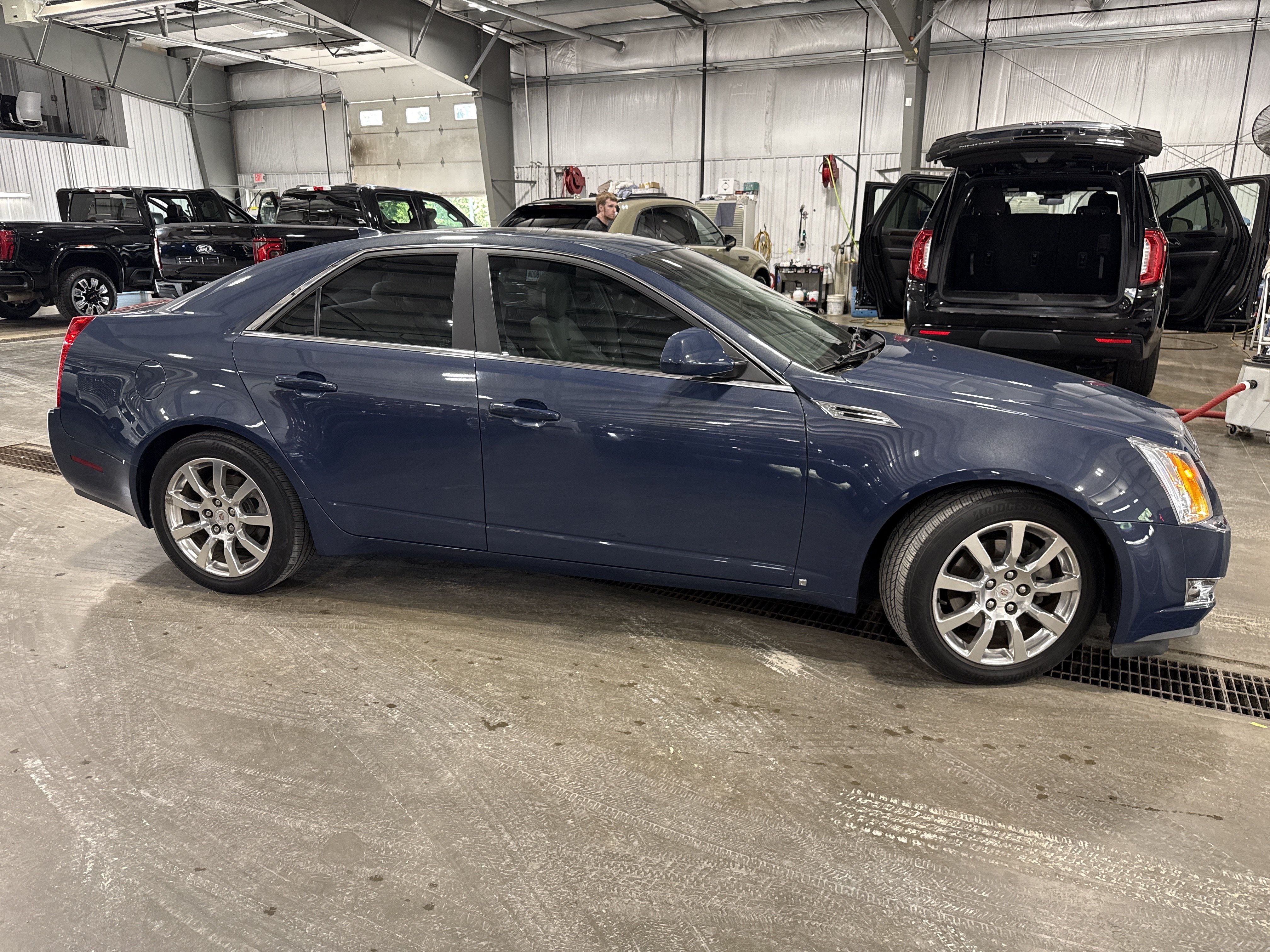 Used 2009 Cadillac CTS 3.6 AWD image 3