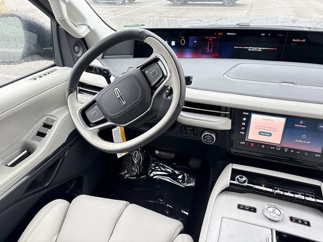 New 2026 Lincoln Navigator L Premier AWD/4WD image 14
