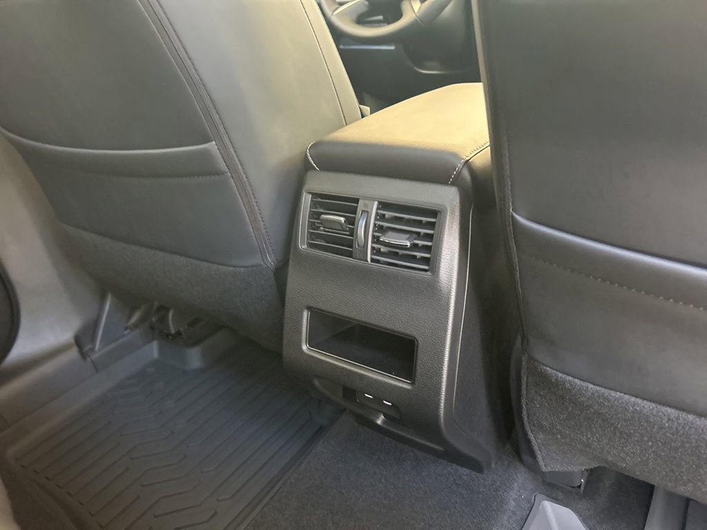 New 2025 Mitsubishi Outlander Trail Edition image 32