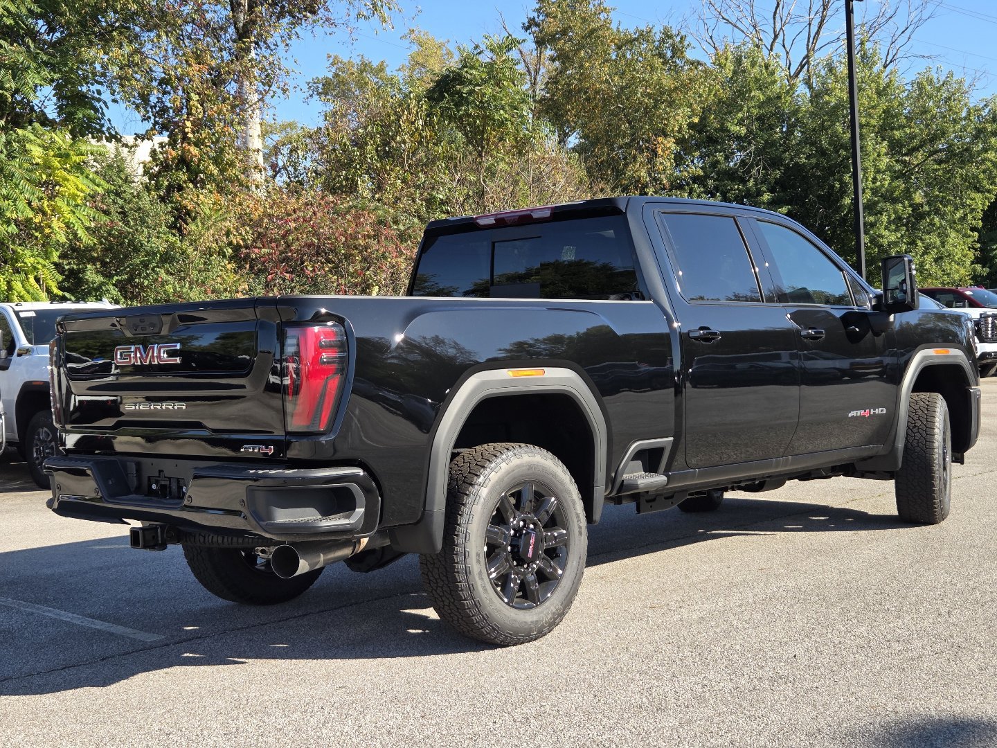 New 2026 GMC Sierra 2500 AT4 w/ AT4 Premium Plus Package AWD/4WD image 20