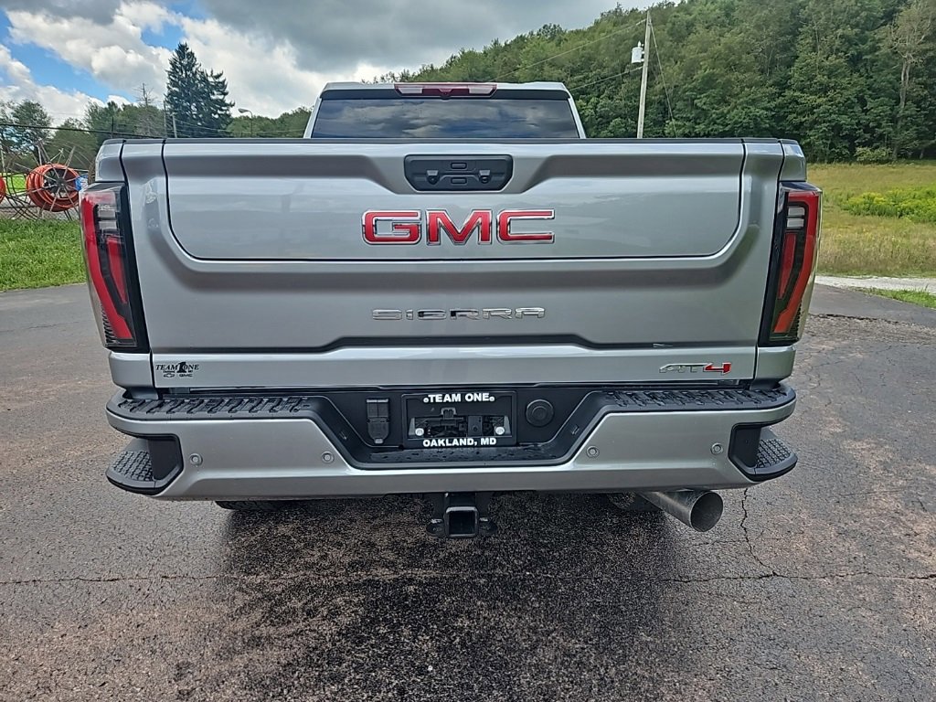 New 2026 GMC Sierra 3500 AT4 image 4
