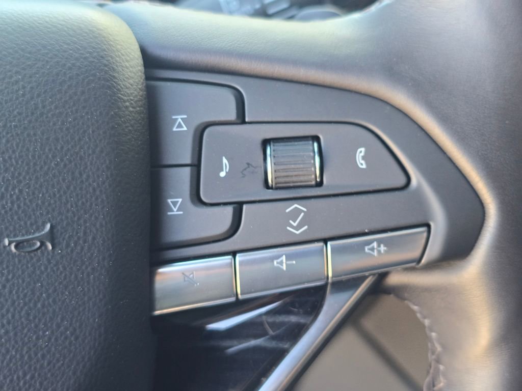 Used 2024 Cadillac Escalade Sport w/ LPO, ONYX Package AWD/4WD image 23