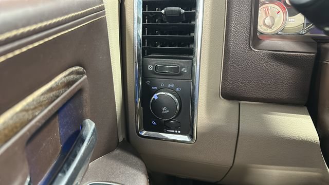 Used 2018 RAM 1500 Laramie Longhorn w/ Convenience Group AWD/4WD image 11