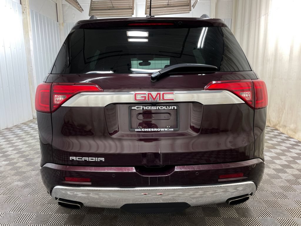 Used 2017 GMC Acadia Denali w/ Technology Package FWD image 23