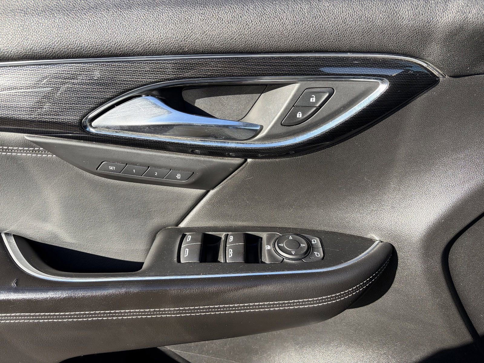 Certified 2022 Buick Envision Essence w/ Technology Package I FWD image 23