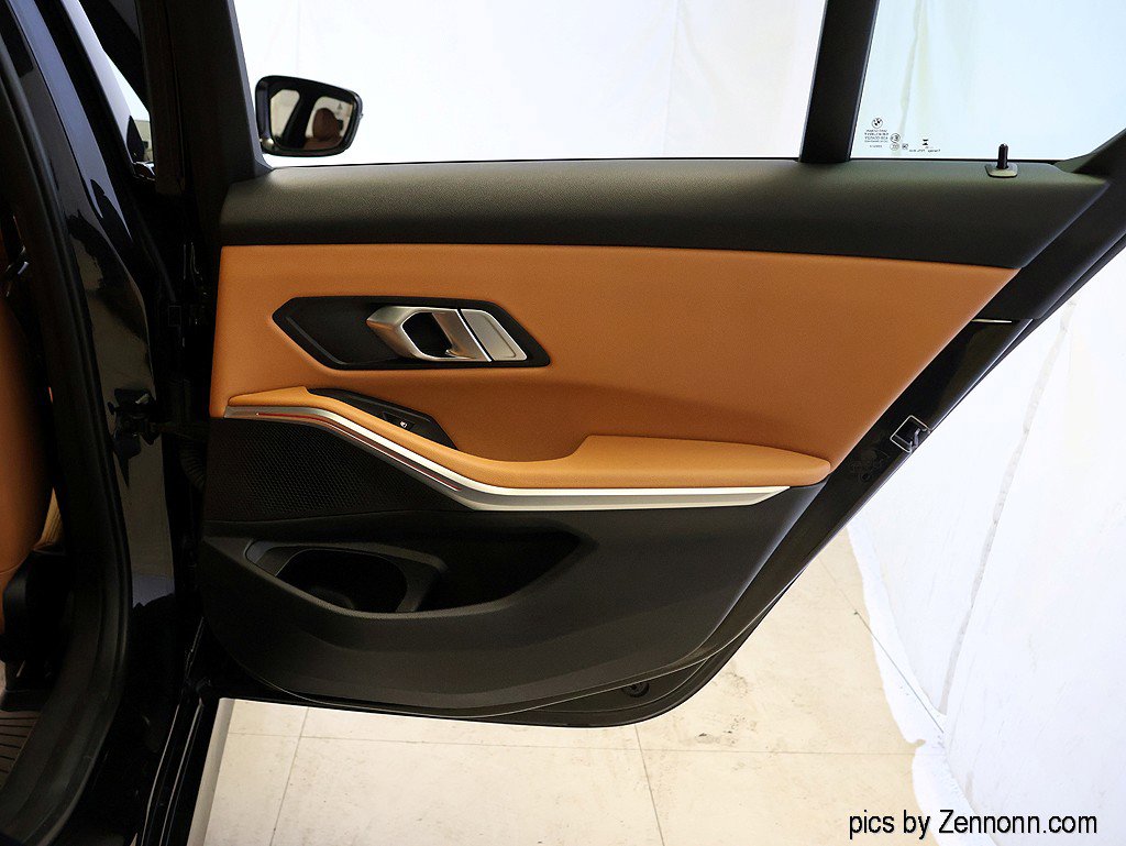 Certified 2023 BMW 330i xDrive Sedan w/ Premium Package image 31