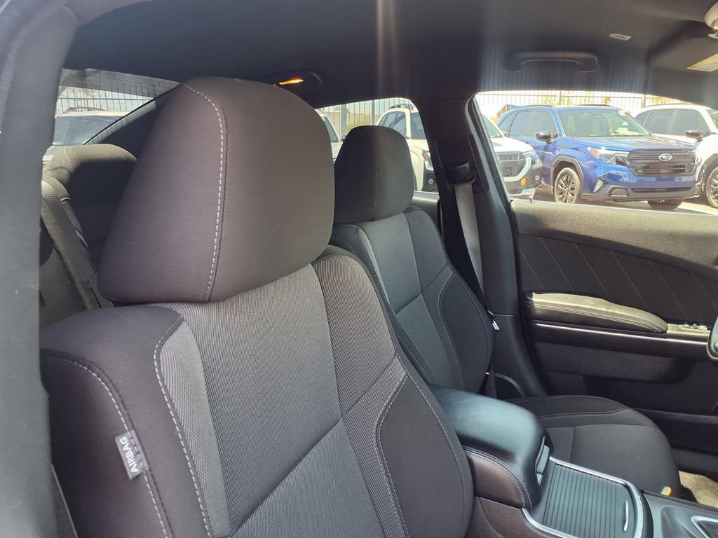 Used 2022 Dodge Charger SXT RWD image 19