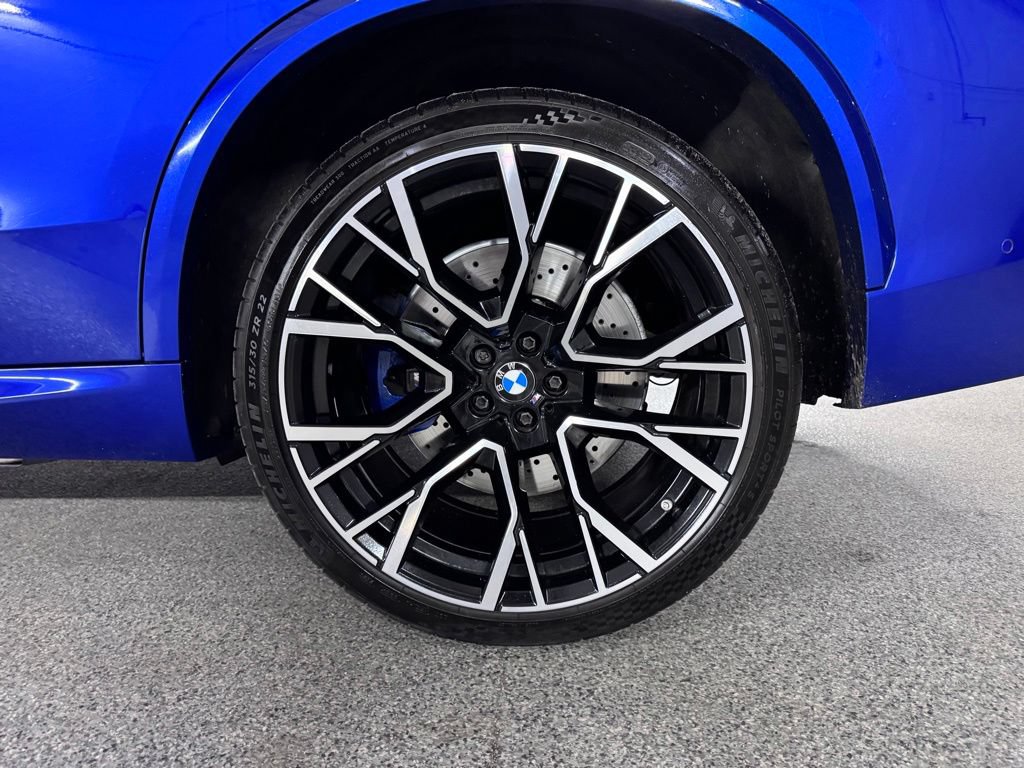 Used 2022 BMW X5 M w/ Executive Package AWD/4WD image 16