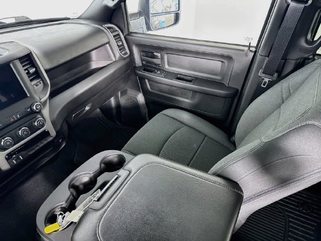 Used 2024 RAM 2500 Tradesman w/ Chrome Appearance Group AWD/4WD image 22
