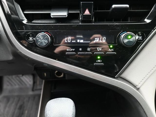 Used 2022 Toyota Camry LE FWD image 27