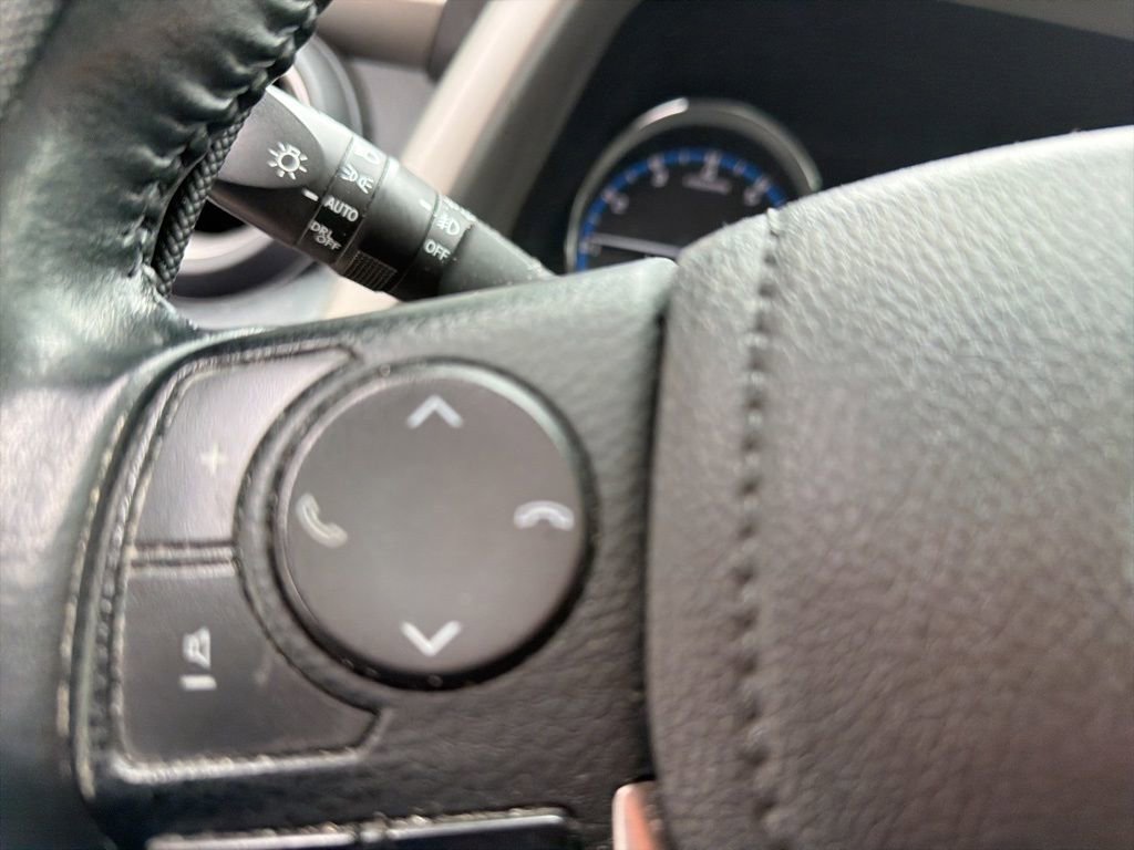 Used 2016 Toyota RAV4 XLE w/ Convenience Package image 23