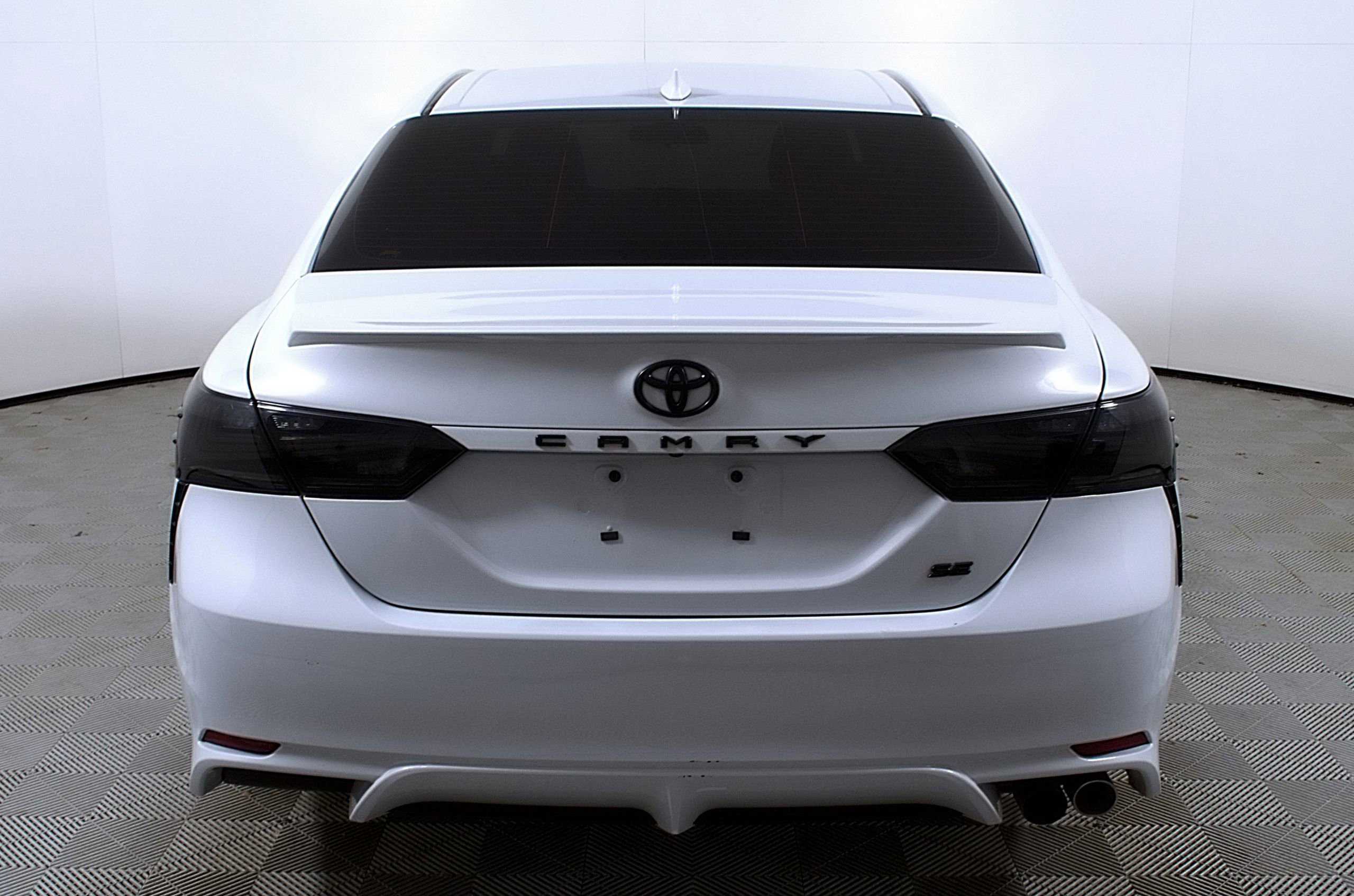 Used 2023 Toyota Camry SE image 8