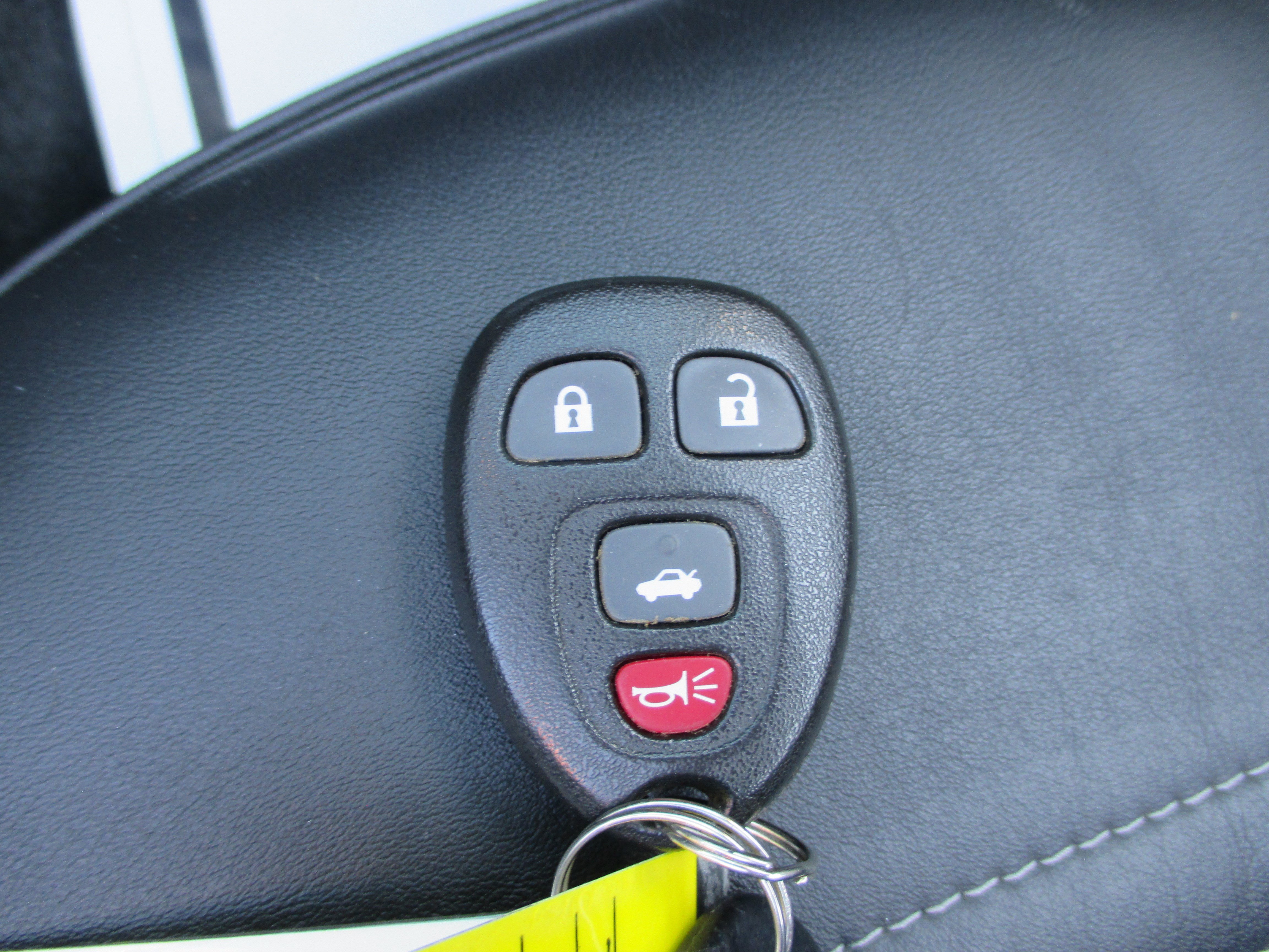 Used 2007 Pontiac Solstice Convertible w/ Premium Package image 19