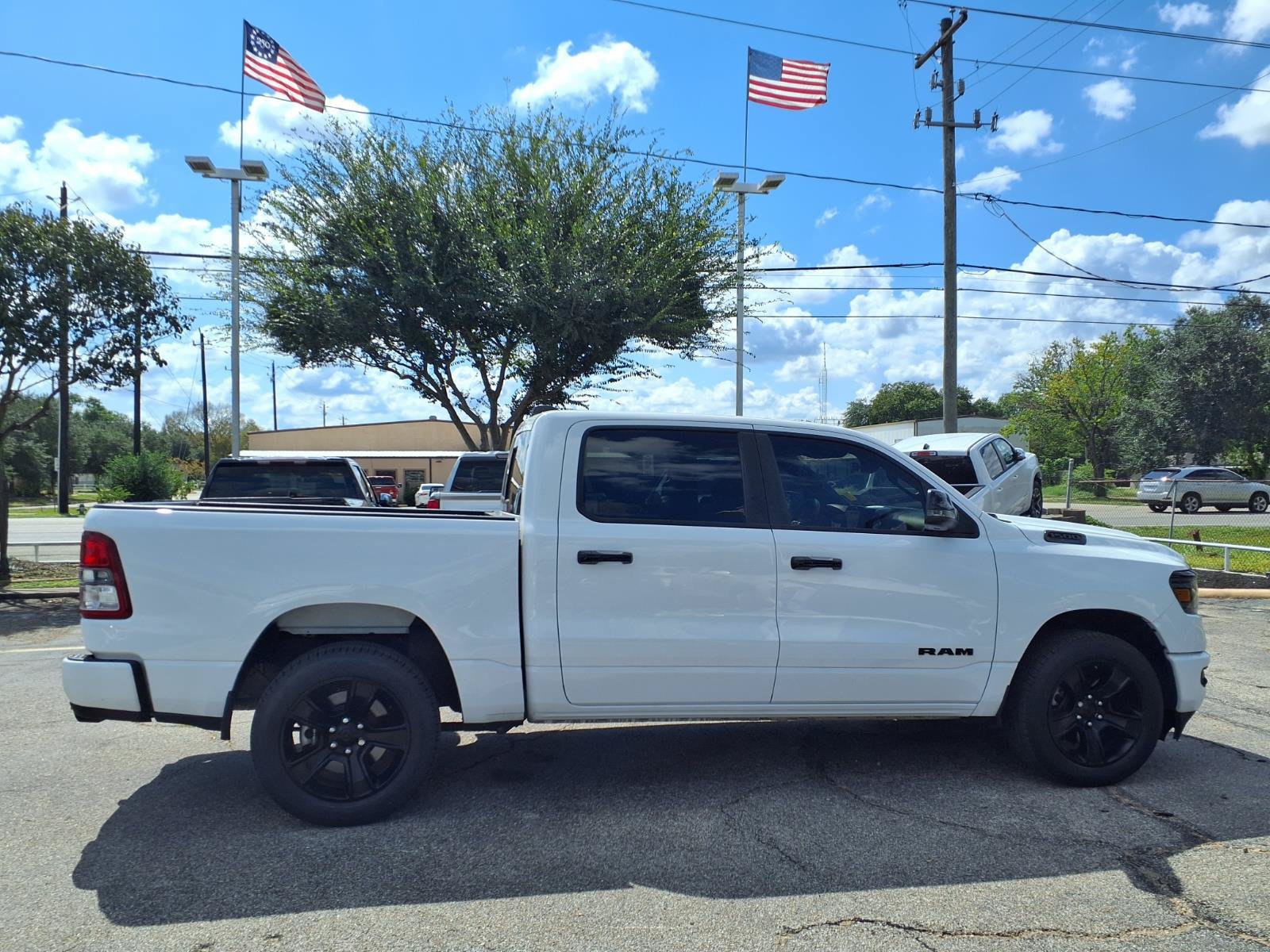 Used 2024 RAM 1500 Lone Star RWD image 21