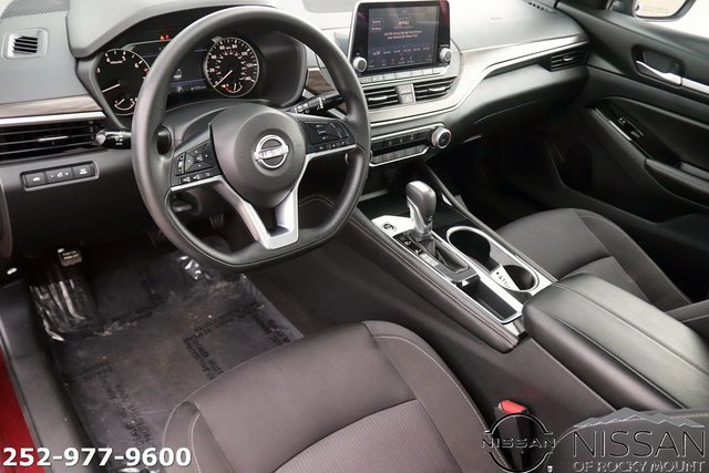 Used 2023 Nissan Altima 2.5 SV image 12