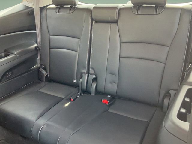 Used 2022 Honda Pilot Touring image 16