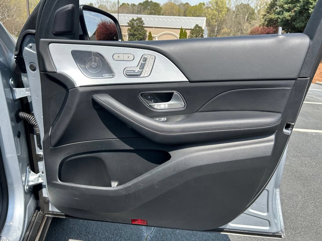 Used 2025 Mercedes-Benz GLS 450 4MATIC image 75